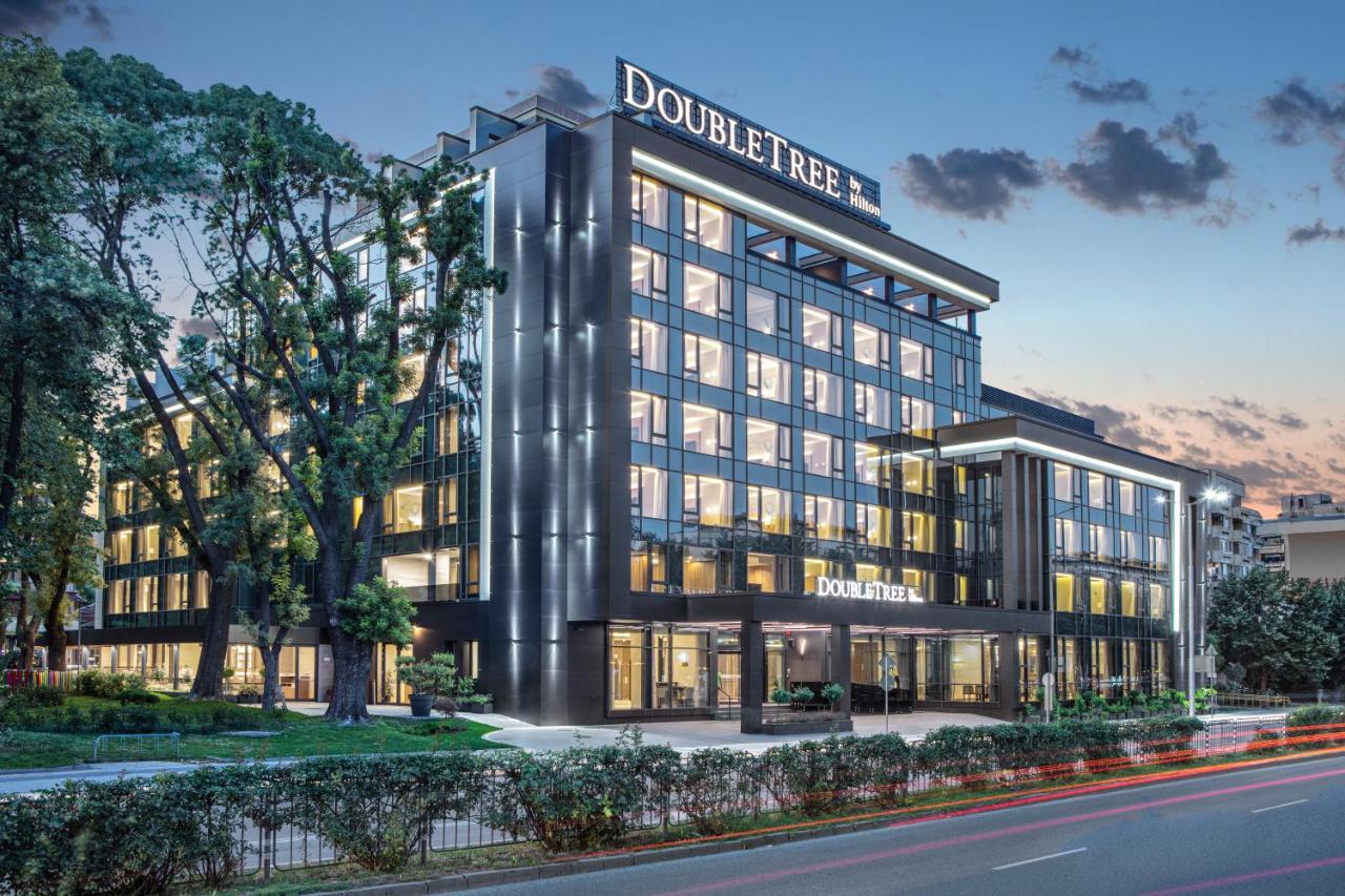 Отель Doubletree By Hilton Plovdiv Center Экстерьер фото